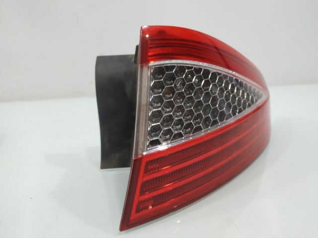 7S7113404A FORD Piloto trasero exterior derecho  comprar en Lleida