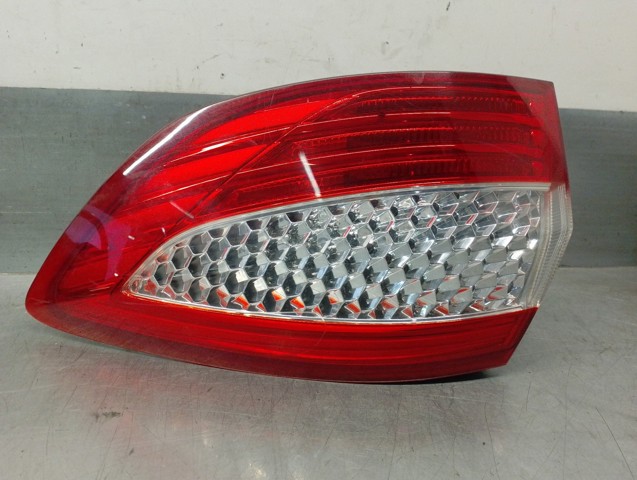 FORD 7S7113404B Piloto trasero exterior derecho comprar Barcelona