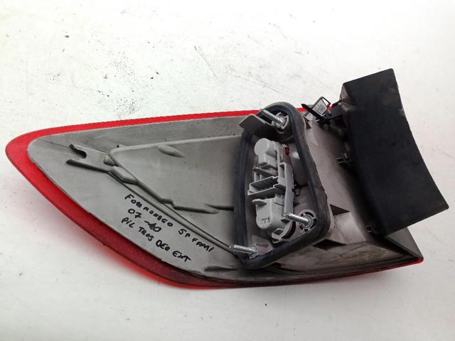7S7113404B FORD Piloto trasero exterior derecho  comprar en Oviedo