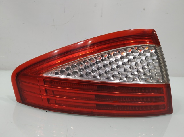 FORD 7S7113405A Piloto trasero interior izquierdo  en stock Terrassa
