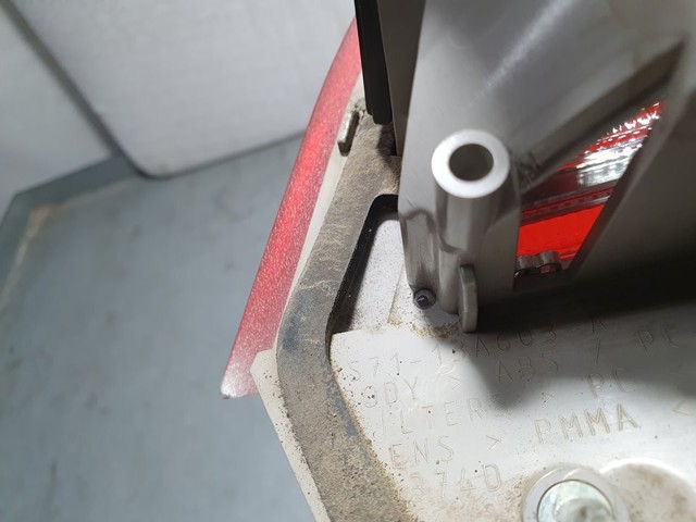 FORD 7S7113A603A Piloto trasero interior izquierdo  disponible Valladolid