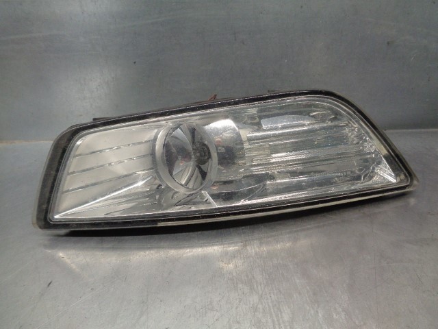 FORD 7S7115K201AD Faro antiniebla derecho  en stock Terrassa