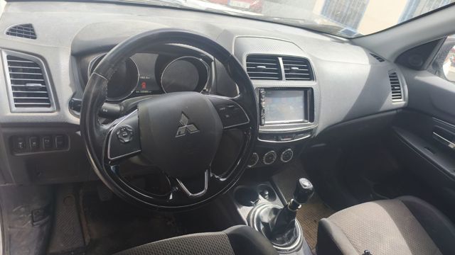 Guantera para Mitsubishi ASX GA