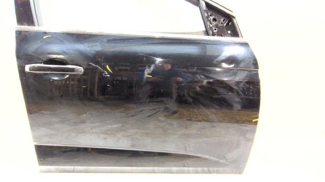 RENAULT 801001148R Puerta delantera derecha  en stock Salamanca