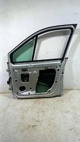 RENAULT 801002354R Puerta delantera derecha  disponible España