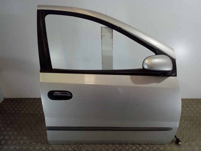 Puerta de coche, delantera, derecha 801004U130 Nissan