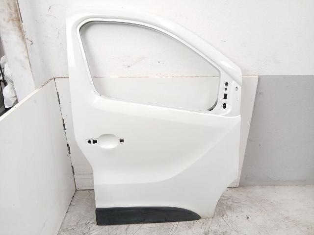 801005445R RENAULT Puerta delantera derecha  en stock Gandía