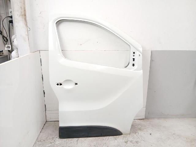 RENAULT 801005445R Puerta delantera derecha  disponible Lugo