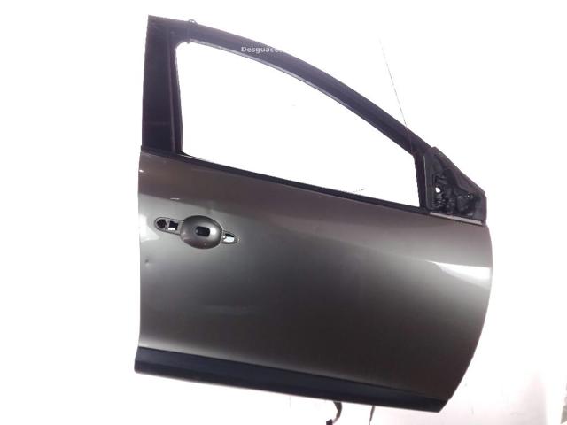 801006560R RENAULT Puerta delantera derecha  en stock Gandía