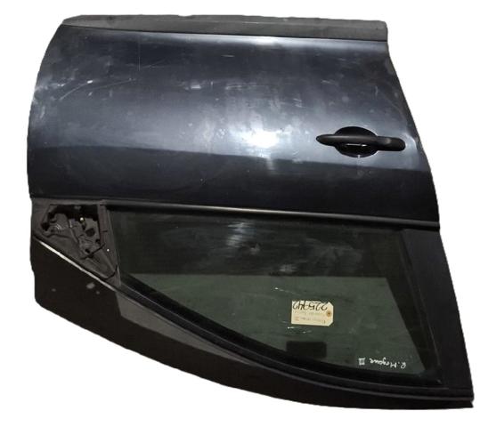 RENAULT 801006560R Puerta delantera derecha  en stock Salamanca