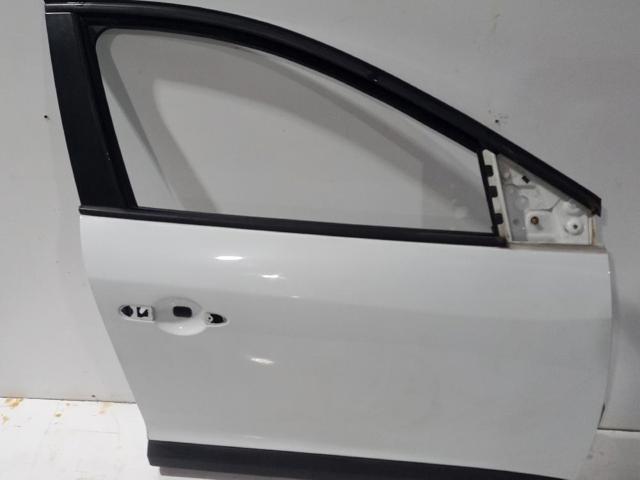 RENAULT 801006560R Puerta delantera derecha comprar Barcelona