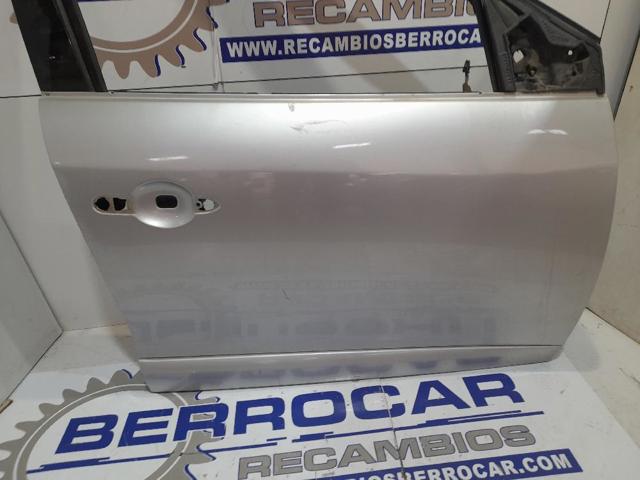 801006560R RENAULT Puerta delantera derecha  comprar en Lleida