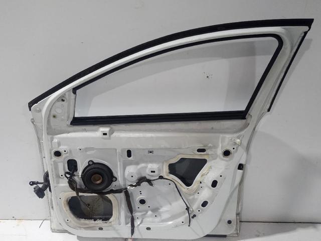 RENAULT 801006560R Puerta delantera derecha  en stock Valencia