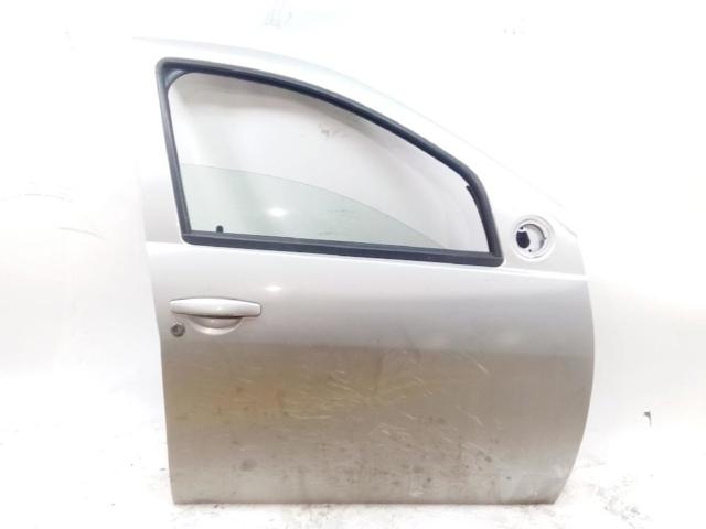 Puerta delantera derecha 801006719R Renault (RVI)