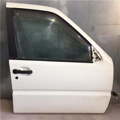 801007F030 NISSAN Puerta delantera derecha  disponible Ourense