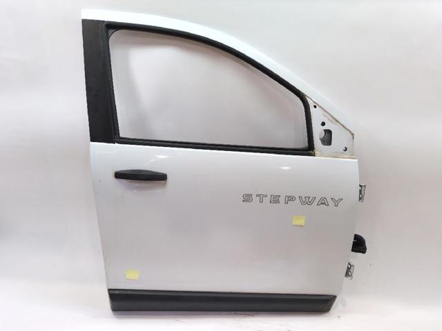 801008218R RENAULT Puerta delantera derecha  en stock Gandía