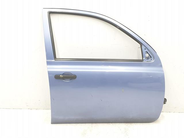 Puerta delantera derecha 80100AX130 Nissan