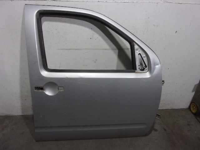 NISSAN 80100EB330 Puerta delantera derecha  disponible Lugo