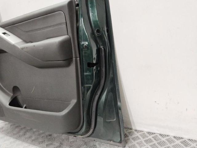 80100EB330 NISSAN Puerta delantera derecha  en stock Huelva