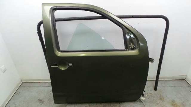 80100EB330 NISSAN Puerta delantera derecha  en stock Huelva