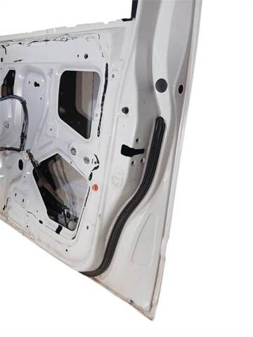 NISSAN 80100EB330 Puerta delantera derecha  comprar en Albacete