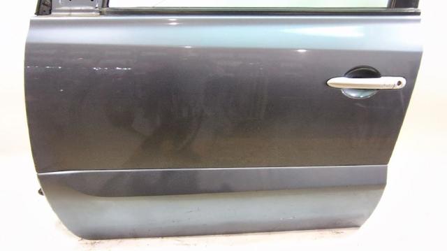 RENAULT 801010029R Puerta delantera izquierda  en stock Terrassa