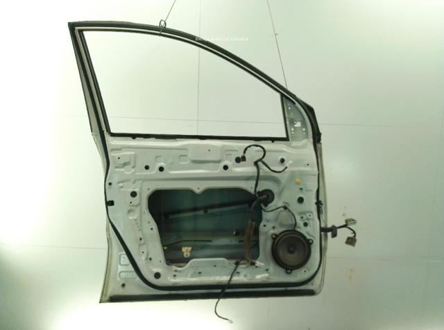 801010029R RENAULT Puerta delantera izquierda  en stock Córdoba