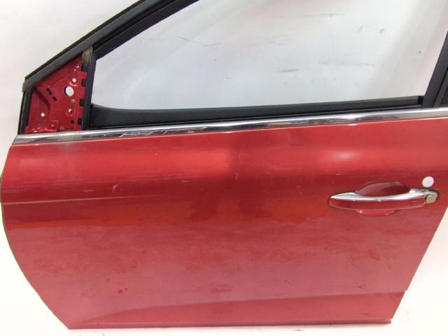 RENAULT 801010705R Puerta delantera izquierda  en stock Valencia