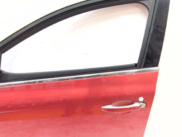 801010705R RENAULT Puerta delantera izquierda  disponible Alicante