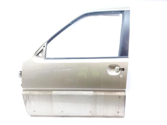 Puerta delantera izquierda 801011F231 Nissan