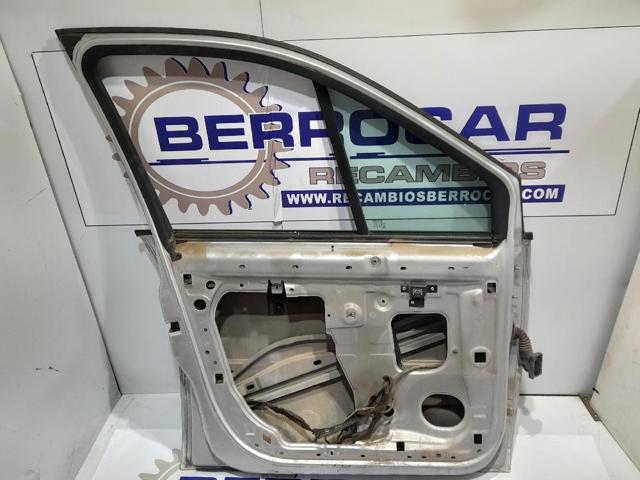 Puerta delantera izquierda Renault Scenic 2 JM0, JM1