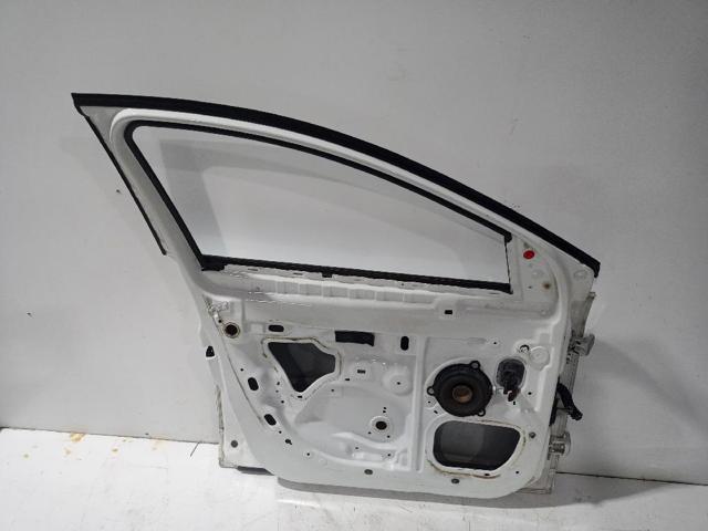 801016886R RENAULT Puerta delantera izquierda comprar Alcalá