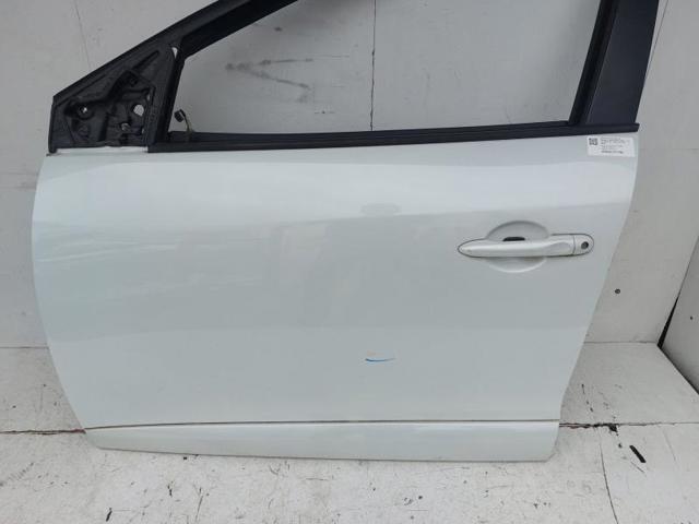 801016886R RENAULT Puerta delantera izquierda  comprar en Oviedo
