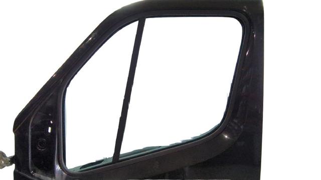RENAULT 801017005R Puerta delantera izquierda  en stock Salamanca
