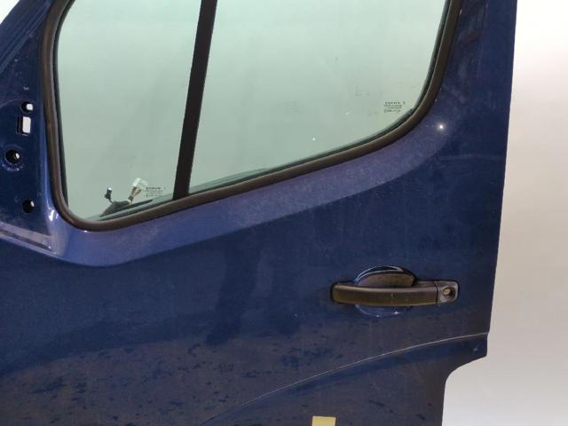 801017005R RENAULT Puerta delantera izquierda  en stock Córdoba