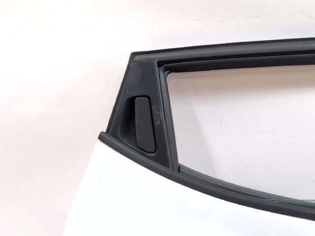 801017896R Puerta delantera izquierda  en stock Granada