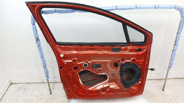 RENAULT 801017896R Puerta delantera izquierda  comprar en Ponferrada