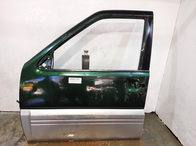 Puerta delantera izquierda para Nissan Terrano R20
