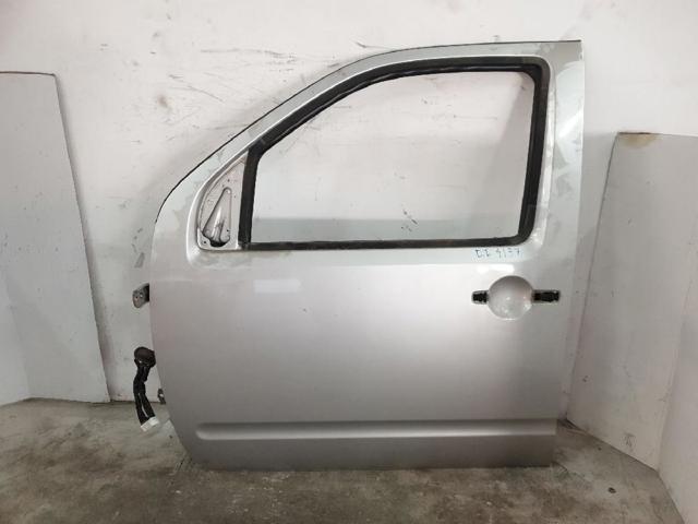 Precio del repuesto Puerta del conductor Pathfinder  SUV