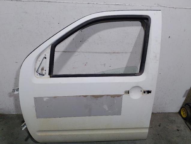 Precio del repuesto Puerta del conductor Navara  pick-up