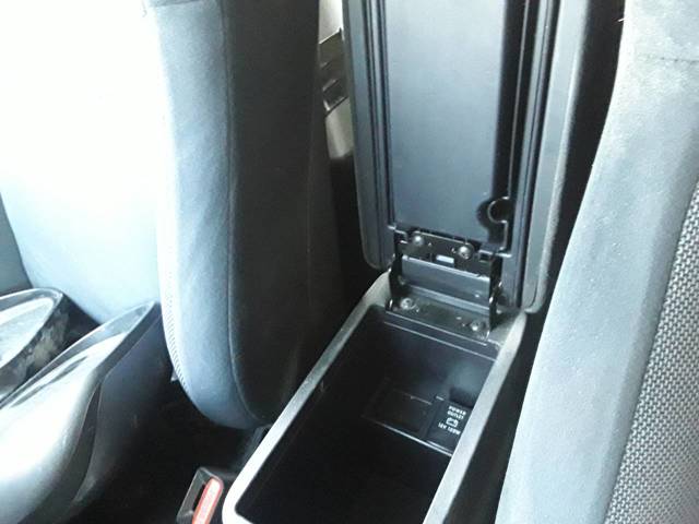 Apoyabrazos para Mitsubishi Outlander CWW