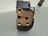 Cerradura de puerta delantera derecha 80500AX11A NISSAN