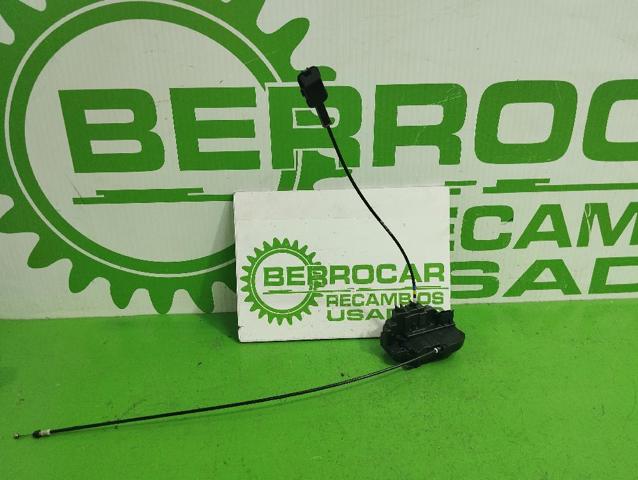 NISSAN 80500AX11A Cerradura de puerta delantera derecha  en stock Terrassa