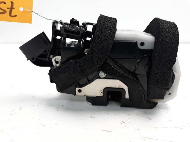 80500BA60B Cerradura de puerta delantera derecha  en stock Sabadell
