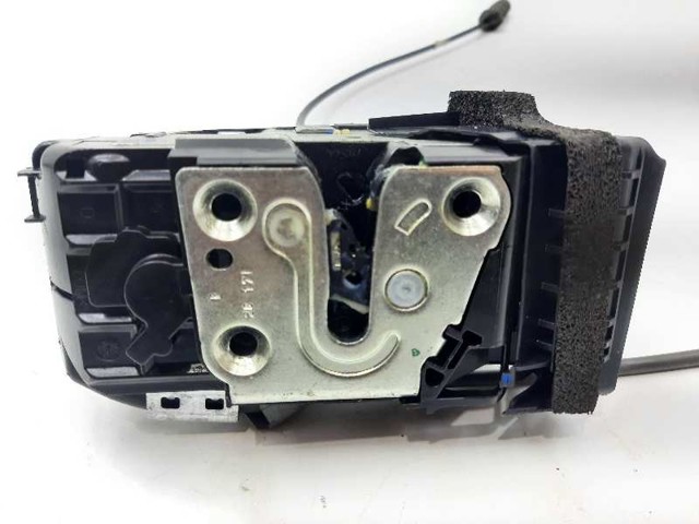 80500BA60C Cerradura de puerta delantera derecha  en stock Sabadell