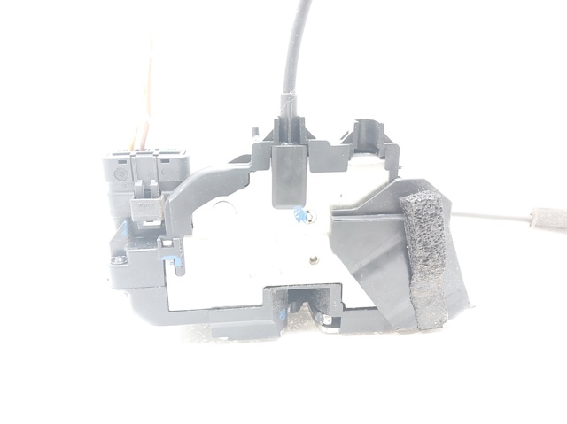 80500BA60C NISSAN Cerradura de puerta delantera derecha  en stock Gandía