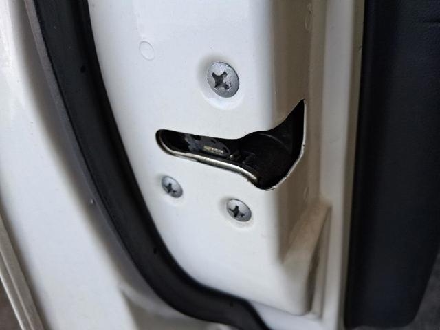 Comprar Cerradura de puerta delantera izquierda Nissan Qashqai I J10 a bajo precio
