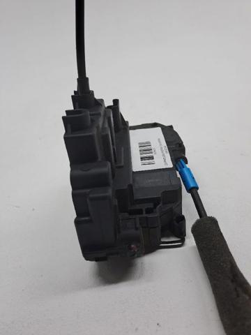 RENAULT 805020001R Cerradura de puerta delantera derecha  en stock Terrassa