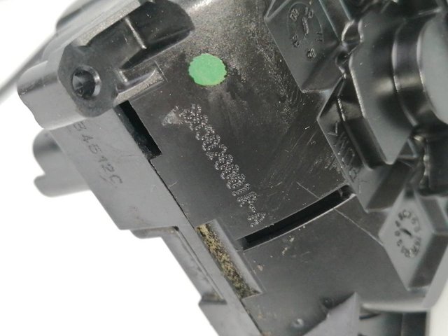 805020001R Cerradura de puerta delantera derecha  comprar en Reus