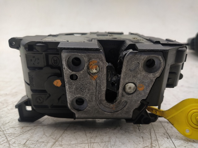 805020001R Cerradura de puerta delantera derecha  disponible Burgos